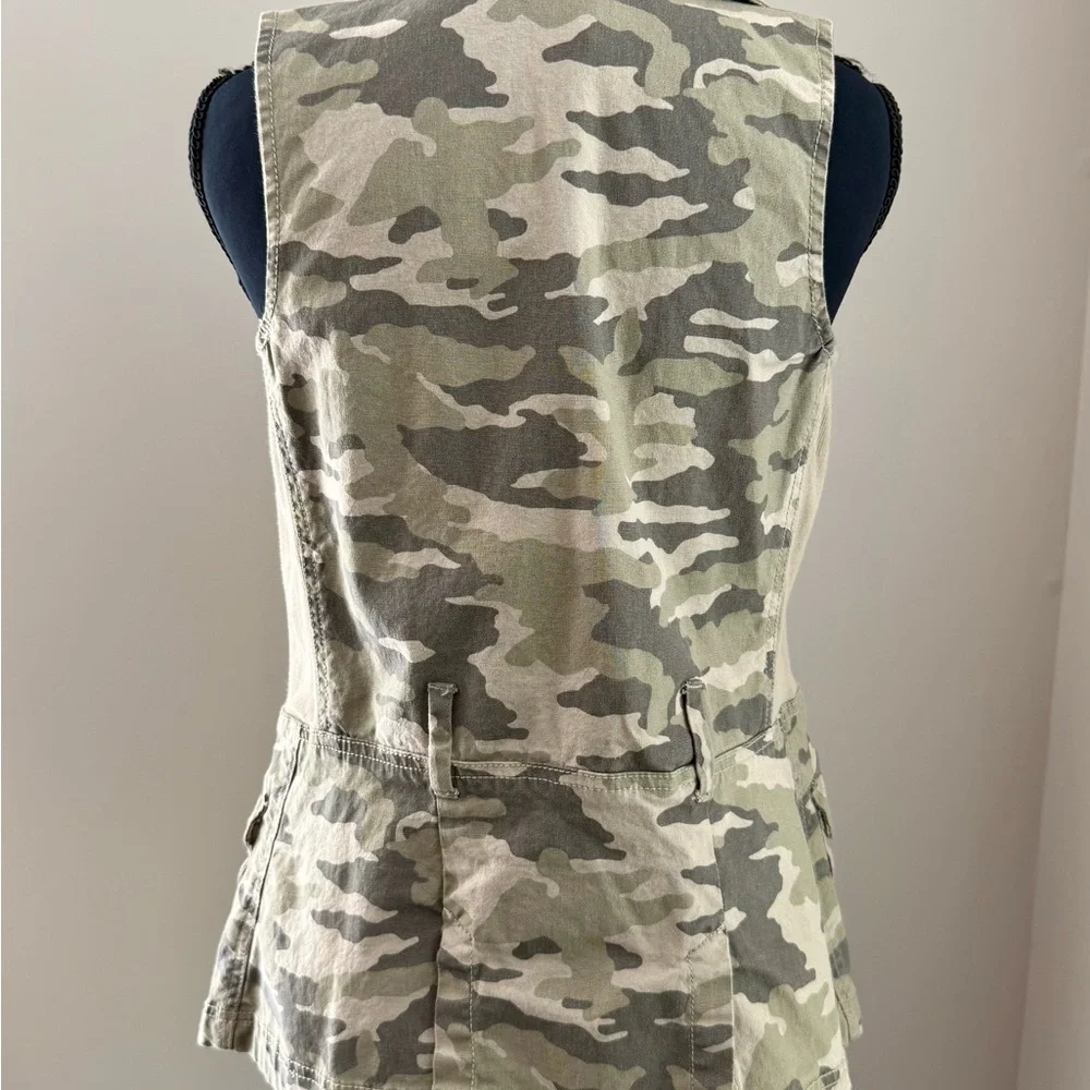 G.I.L.I. Camouflage Sleeveless Utility Vest in Olive & Khaki - Picture 4 of 6